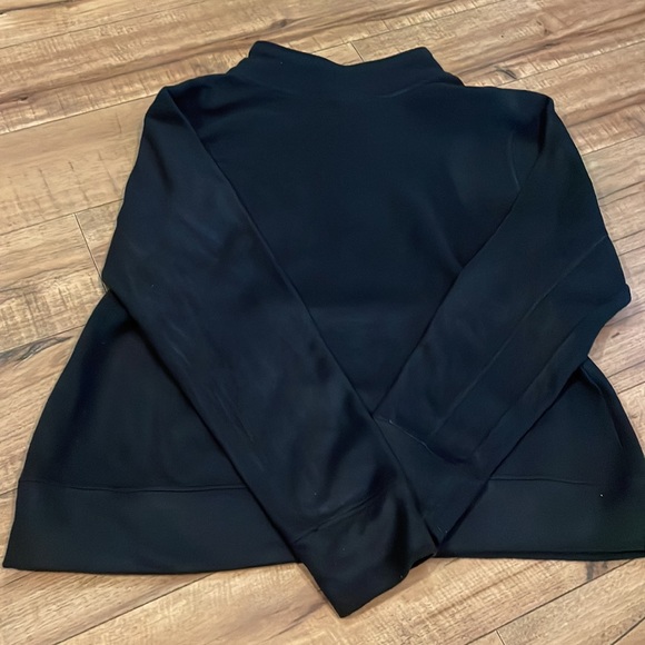 Under Armour 1/4 semi fitted pull over - Picture 3 of 6